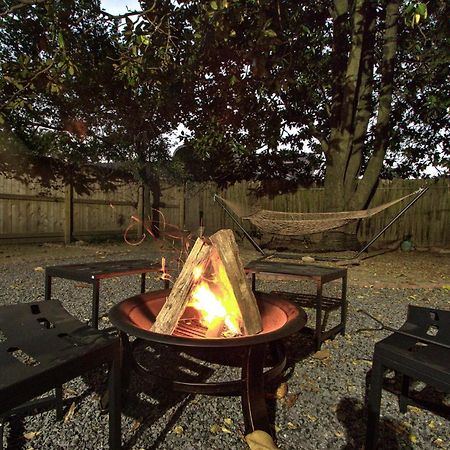 Spacious Bungalow With 6 Beds, Games, And Fire Pit - Close To Beale Street, Bbq, Graceland, & Liberty Bowl Memphis Exteriör bild