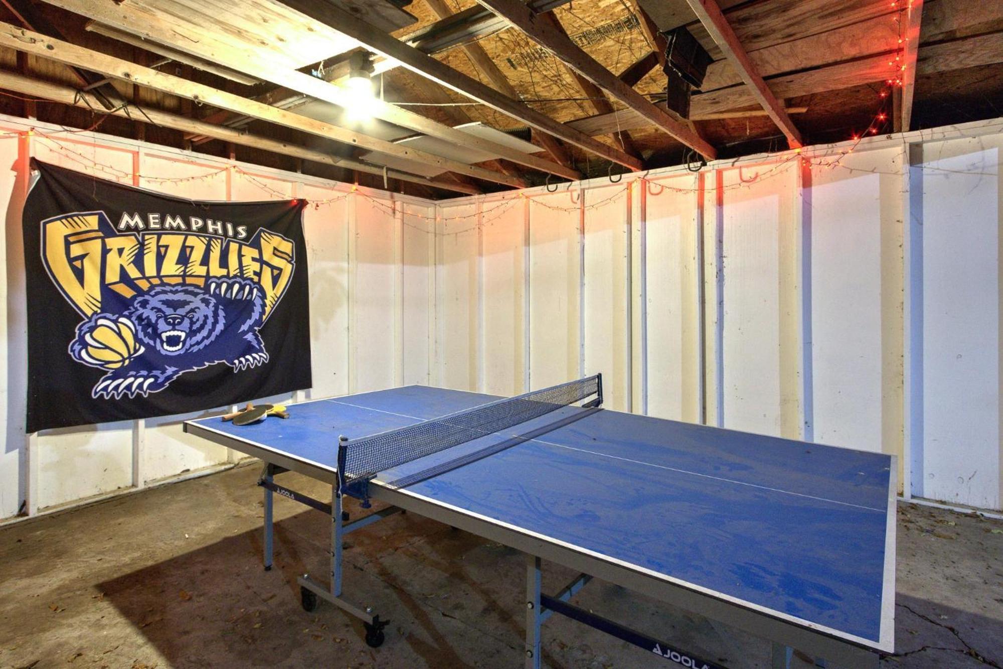 Spacious Bungalow With 6 Beds, Games, And Fire Pit - Close To Beale Street, Bbq, Graceland, & Liberty Bowl Memphis Exteriör bild